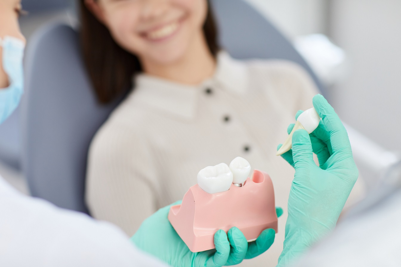 Extracciones de dientes - Visita al dentista - Risas Dental